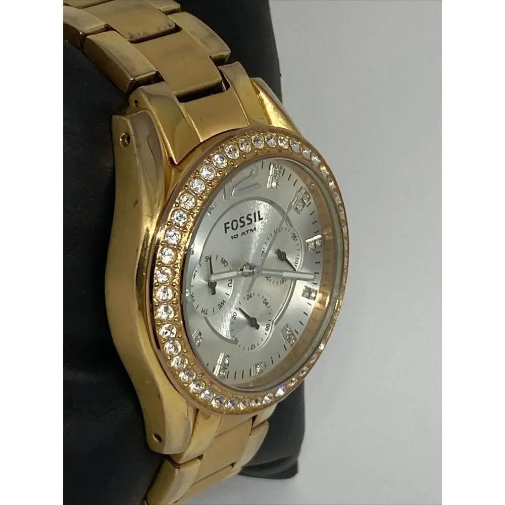 Fossil Riley ES2811 Womens Stainless Steel Analog Silver Dial Quartz Watch XR784